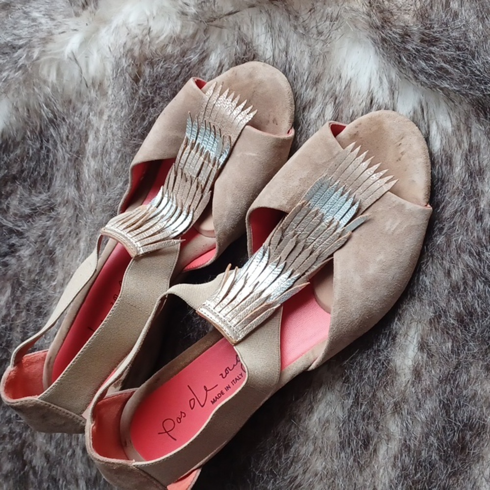 Pas de Rouge  shoes